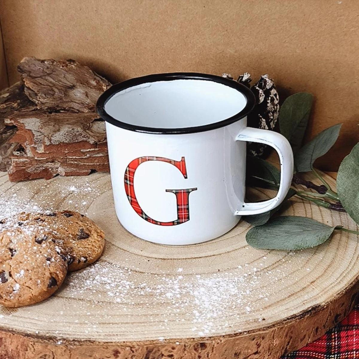 TAZA METAL CUADRO ESCOCÉS